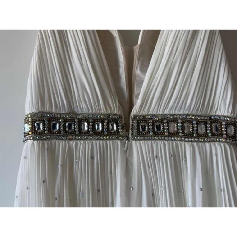 Sherri Hill White Beaded Deep V Pleated Goddess Gown Size 2 - Picture 5 of 14